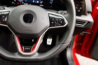 Volkswagen Golf GTI TSI DSG 20