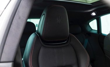 Maserati Levante GranSport Sportivo X Special Edition 11