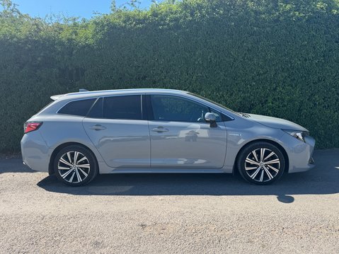 Toyota Corolla 1.8 VVT-h GPF Design Touring Sports 5dr Petrol Hybrid CVT Euro 6 (s/s) (122 5