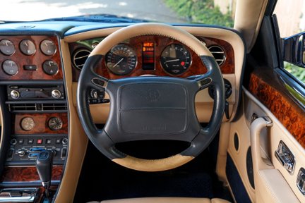 Bentley Continental R Mulliner 16