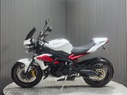 Triumph Street Triple R 2013 13K EXCELLENT CONDITION NEW MOT 675CC TRIPLE 4