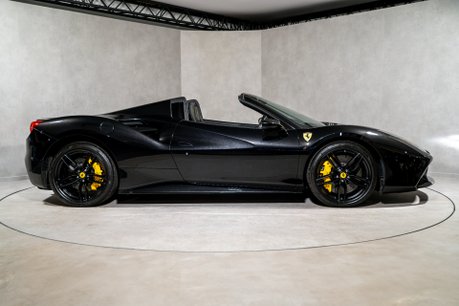 Ferrari 488 SPIDER. CARBON INTERIOR. PASSENGER DISPLAY. LIFT. CARPLAY. FRONT END PPF. 7