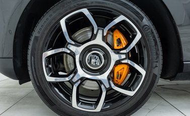 Rolls-Royce Cullinan Black Badge 33