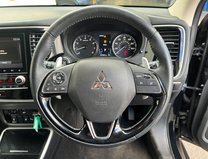 Mitsubishi Outlander 2.0 MIVEC Exceed SUV 5dr Petrol CVT 4WD Euro 6 (s/s) (150 ps) 22