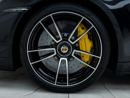 Porsche 911 Turbo S (992) 