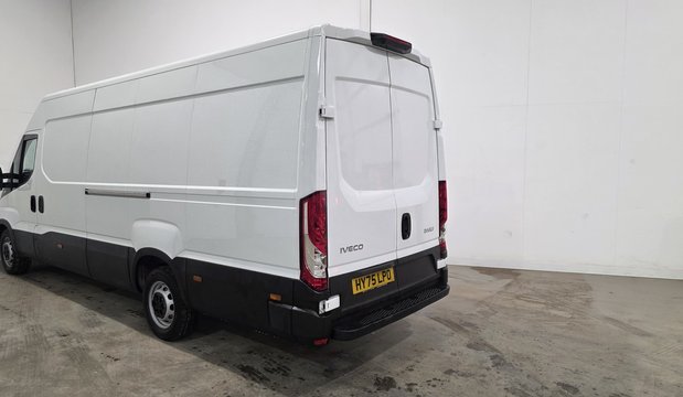 Iveco Daily Daily 35C14 Diesel 2.3 High Roof Business Van 4100L WB Hi-Matic 