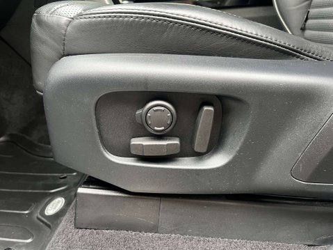 Land Rover Discovery HSE 50