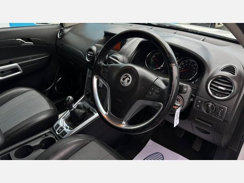 Vauxhall Antara 2.2 CDTi Exclusiv SUV 5dr Diesel Manual 2WD Euro 5 (s/s) (163 ps) 7