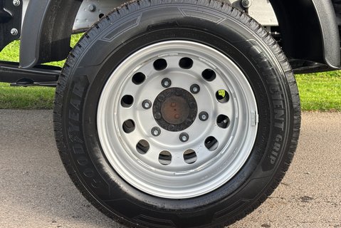 Ford Transit 350 Drw L3 165ps Crew Cab Tipper - 3.5t Towing Capacity / Air Con 35