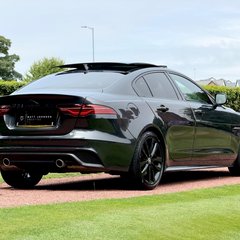 Jaguar XE R-DYNAMIC HSE BLACK 2