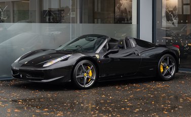 Ferrari 458 SPIDER 2