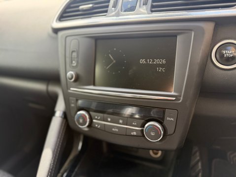Renault Kadjar 1.2 TCe Dynamique S Nav SUV 5dr Petrol Manual Euro 6 14