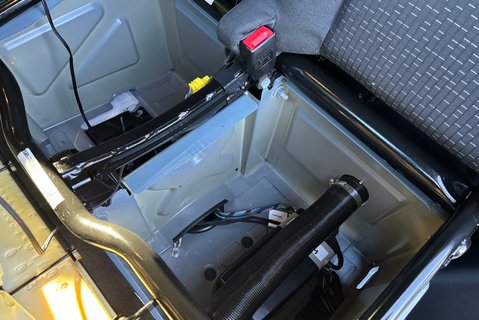 Mercedes-Benz Sprinter 319 Cdi Premium - with In-Built Bed + Diesel Heater 18