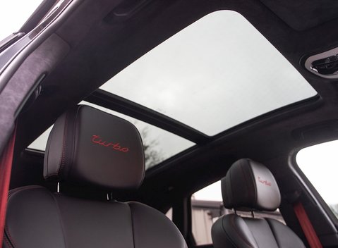 Porsche Macan Turbo 15