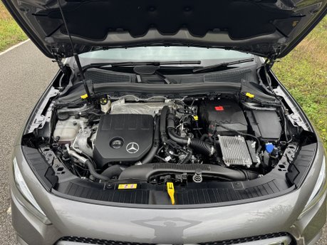 Mercedes-Benz GLA Class GLA 200 MHEV AMG Line Premium Auto Petrol PARKTRONIC/KEYLESS ENTRY/SAT NAV 36