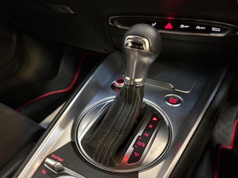 Audi TT 2.0 TFSI S line S Tronic Euro 6 (s/s) 3dr 27