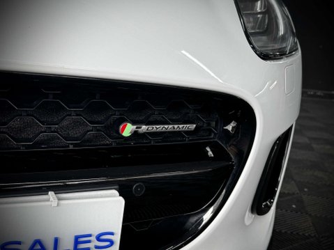 Jaguar F-Type 2.0 F-Type I4 R-Dynamic Auto 3dr 9
