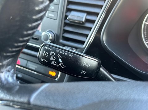 SEAT Leon TDI SE TECHNOLOGY 24