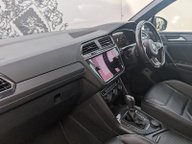 Volkswagen Tiguan R-LINE TDI BMT 4MOTION DSG 14