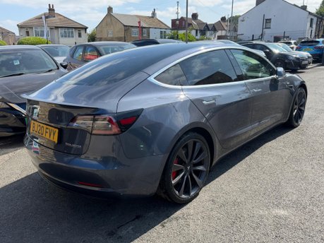 Tesla Model 3 PERFORMANCE AWD 8