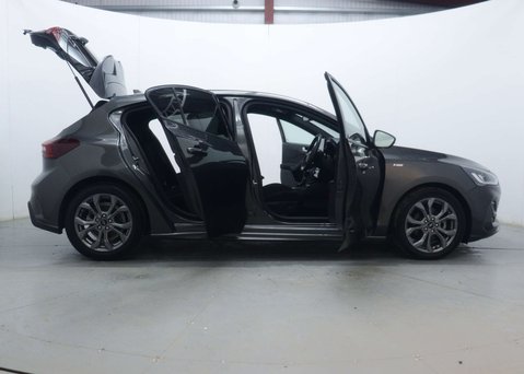 Ford Focus 1.0 Focus ST-Line MHEV Auto 5dr 54
