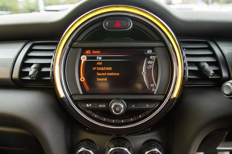 Mini Hatch COOPER 16