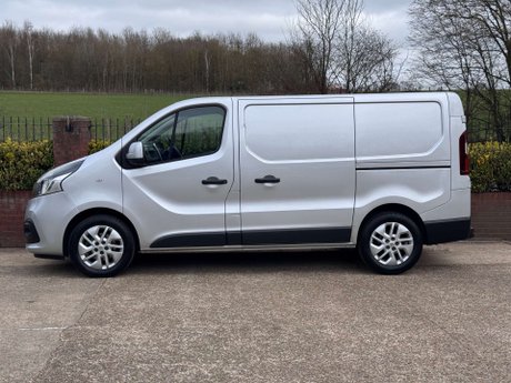 Renault Trafic 1.6 Trafic SL27 Sport Nav Energy dCi 11