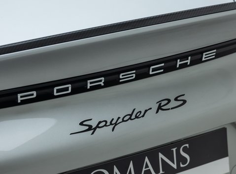 Porsche 718 SPYDER RS 43