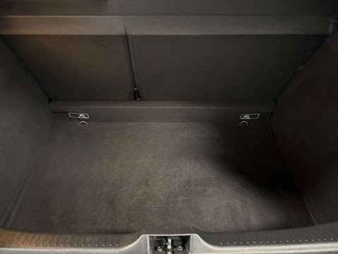 Renault Clio ICONIC TCE 30