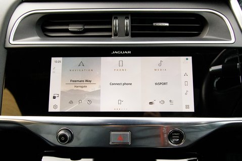 Jaguar I-Pace BLACK 23