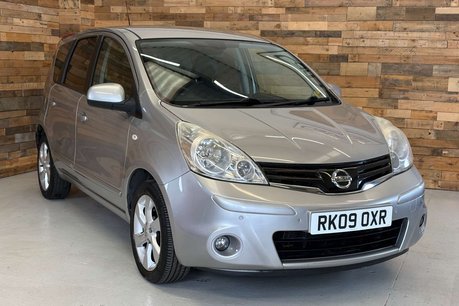 Nissan Note 1.6 16V Tekna Hatchback 5dr Petrol Auto Euro 4 (110 ps) 1