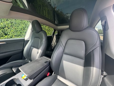 Tesla Model Y (Dual Motor) Long Range SUV 5dr Electric Auto 4WDE (384 bhp) 8