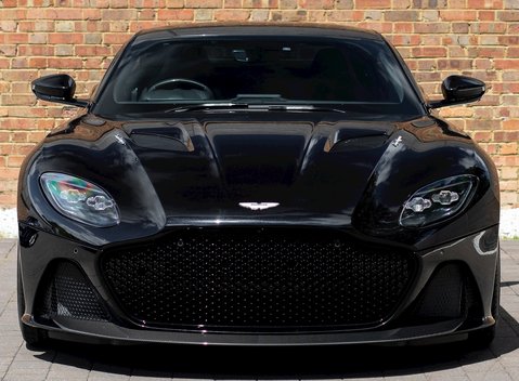 Aston Martin DBS Superleggera 4