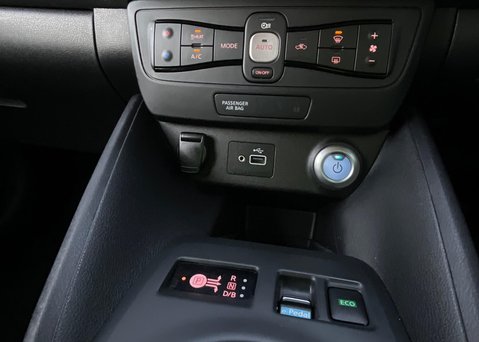 Nissan LEAF E (110kw) Acenta (40kWh) 5 Dr Hatchback 12