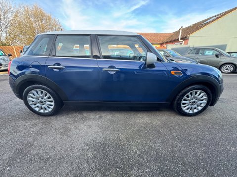 Mini Hatch COOPER 17