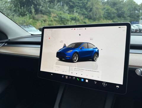 Tesla Model Y ModeL Y Long Range AWD 4WD 5dr 29