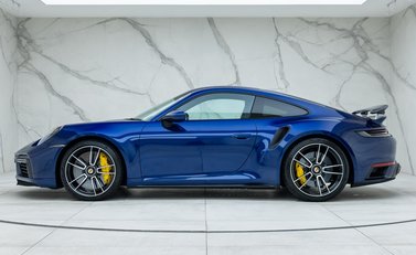 Porsche 911 Turbo S (992) 2