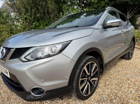 Nissan Qashqai 1.6 dCi Tekna 4WD Euro 6 (s/s) 5dr 6