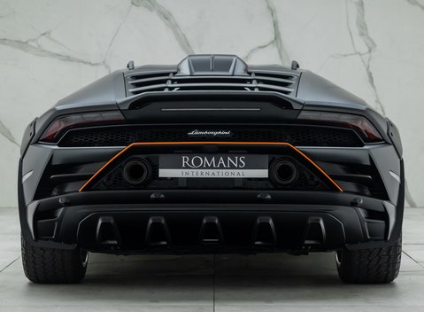 Lamborghini Huracan STERRATO 8