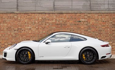 Porsche 911 (991.2) Carrera 4 GTS 2