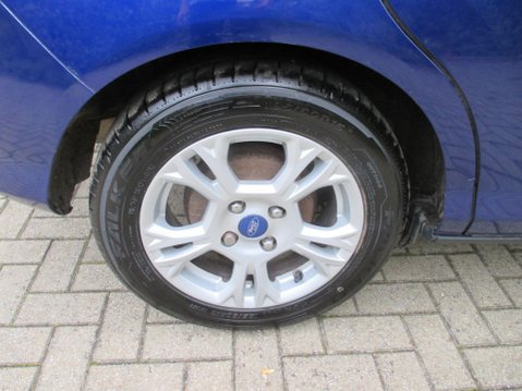 Ford B-Max 1.0T EcoBoost Zetec Euro 5 5dr 12