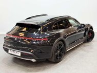 Porsche Taycan Performance Plus 93.4kWh 4S Cross Turismo 5dr Electric Auto 4WD (571 ps) 18