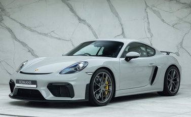 Porsche Cayman GT4 (718) 1