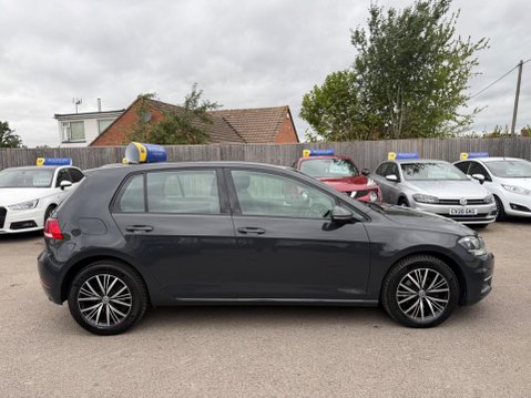 Volkswagen Golf 1.6 TDI SE Nav Euro 6 (s/s) 5dr 6