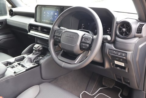 Toyota Land Cruiser 2026 BRAND NEW HYBRID COMMERCIAL REAR OEM SEATS STYLED BY SEEKER  14