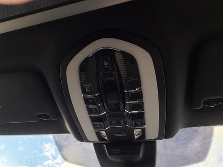 Porsche Macan GTS PDK 75