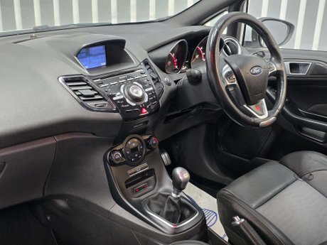 Ford Fiesta 1.6T EcoBoost ST-3 Hatchback 3dr Petrol Manual Euro 6 (182 ps) 29