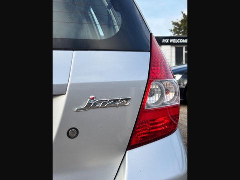 Honda Jazz 1.4 i-DSI SE CVT-7 5dr 5