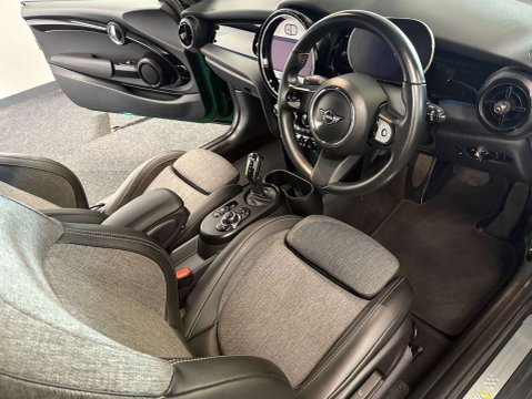 Mini Hatch Cooper S Electric Level 2 3dr 13