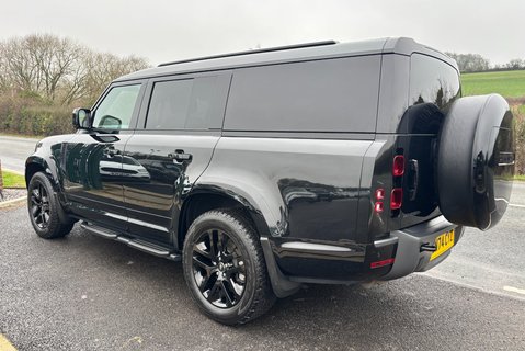 Land Rover Defender 130 D300 Outbound 5dr 6